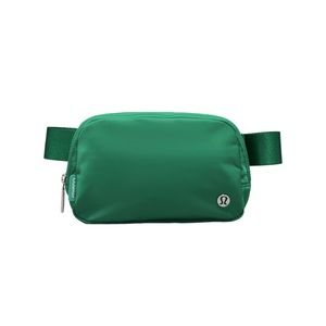 Lululemon Everywhere Belt Bag Emerald Ice